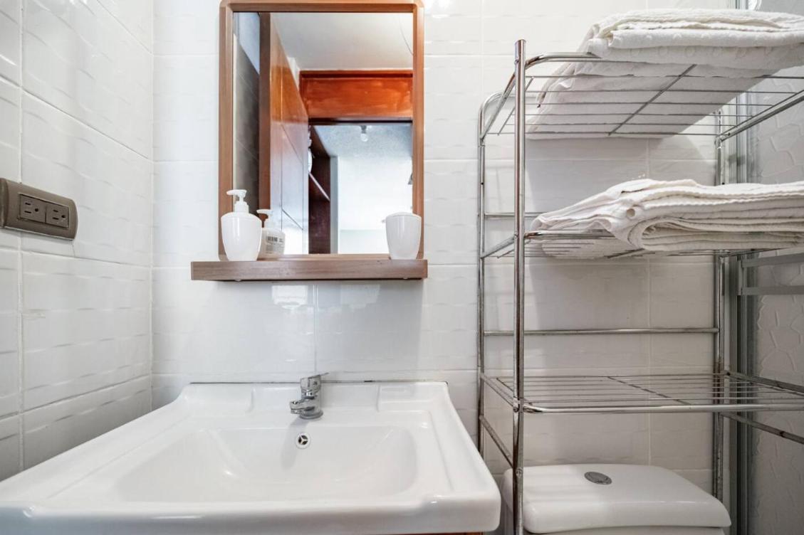Apartamentos Estela En Alameda Colonial - 5Km Aeropuerto Jorge Chavez Λίμα Εξωτερικό φωτογραφία