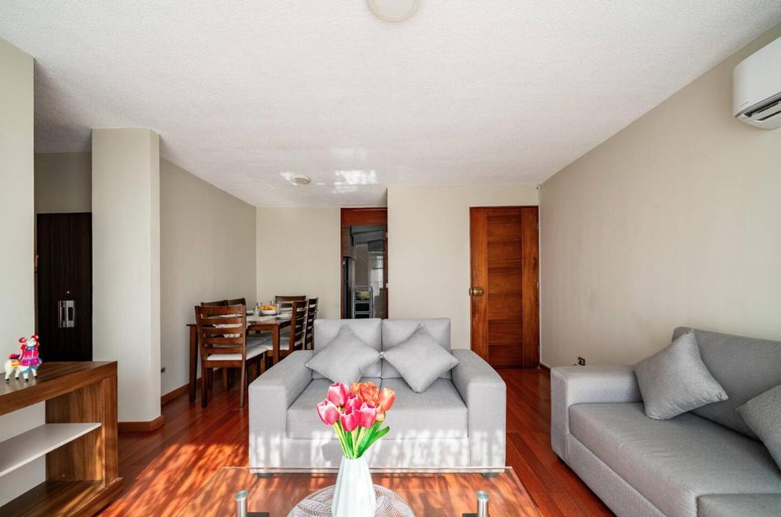 Apartamentos Estela En Alameda Colonial - 5Km Aeropuerto Jorge Chavez Λίμα Εξωτερικό φωτογραφία