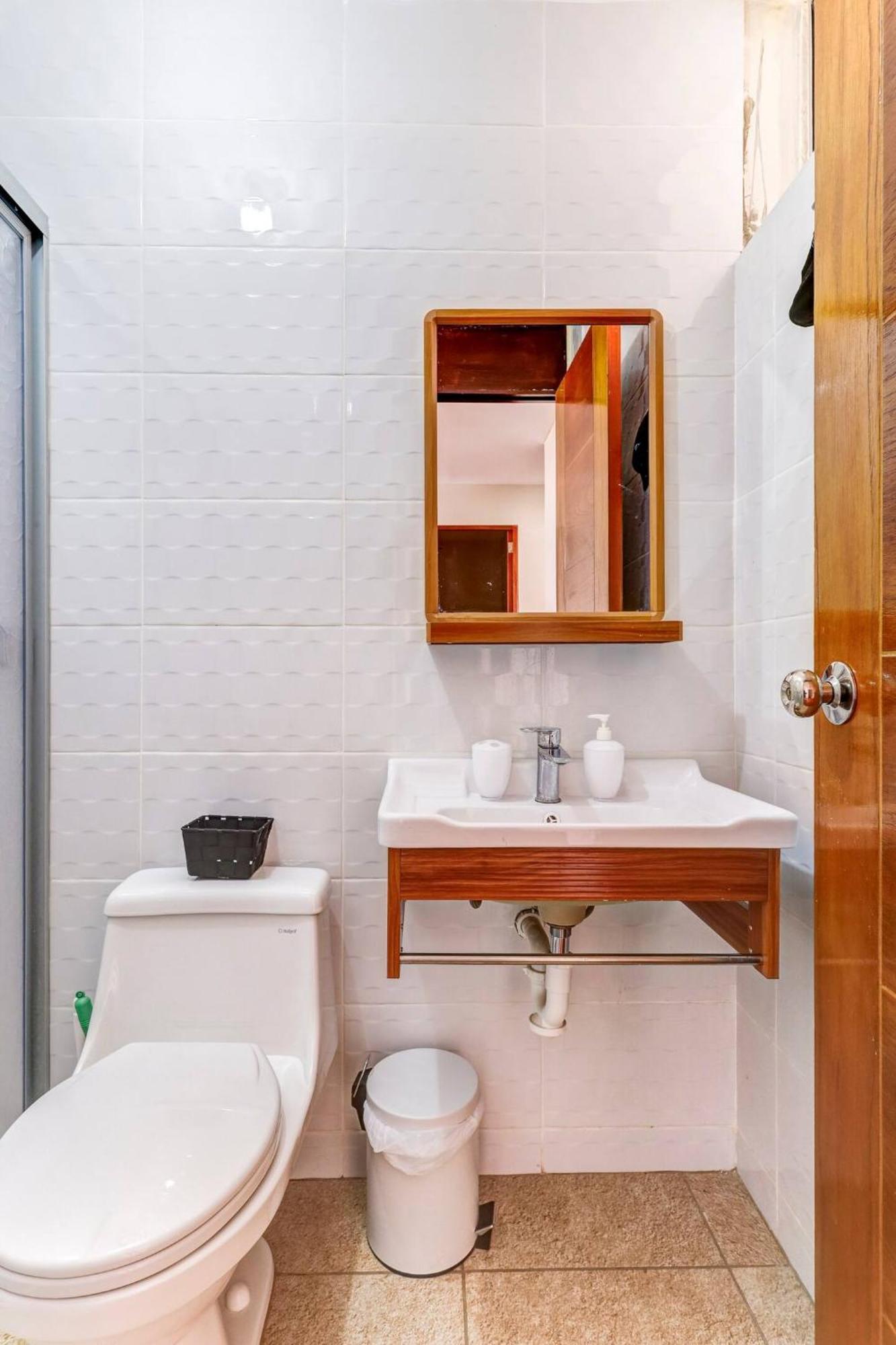 Apartamentos Estela En Alameda Colonial - 5Km Aeropuerto Jorge Chavez Λίμα Εξωτερικό φωτογραφία