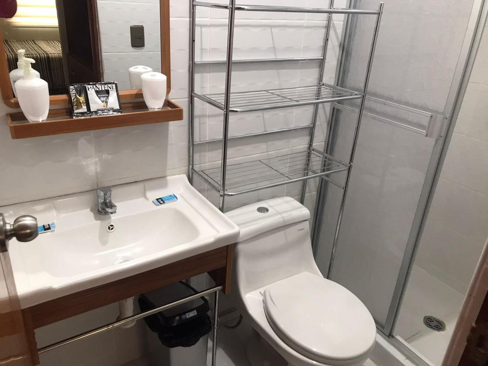 Apartamentos Estela En Alameda Colonial - 5Km Aeropuerto Jorge Chavez Λίμα Δωμάτιο φωτογραφία